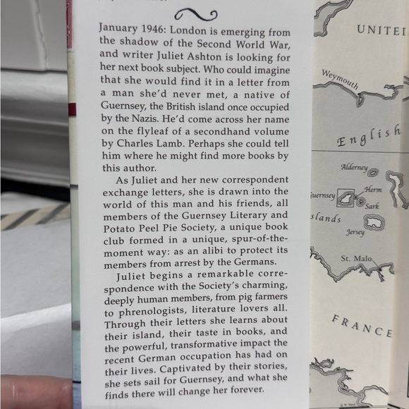 📚✨ Vintage 2008 Hardcover – The Guernsey Literary and Potato Peel Pie Society ✨ - Picture 6 of 16